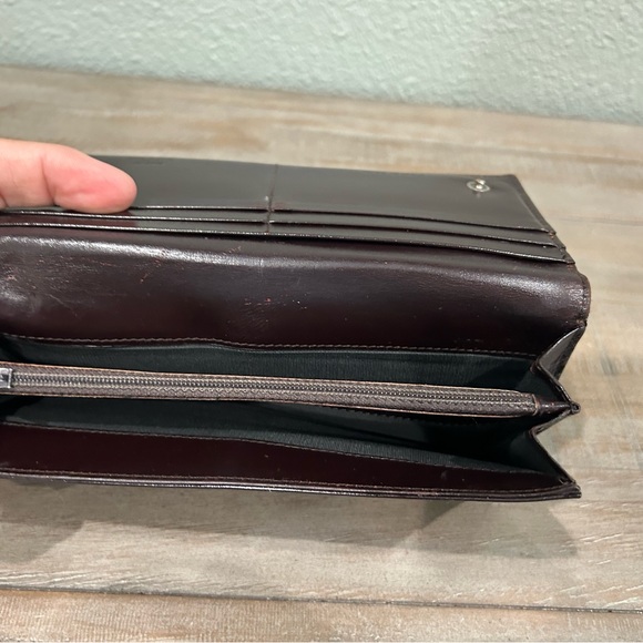 Authentic Vintage Women’s Prada Wallet - Picture 11 of 15